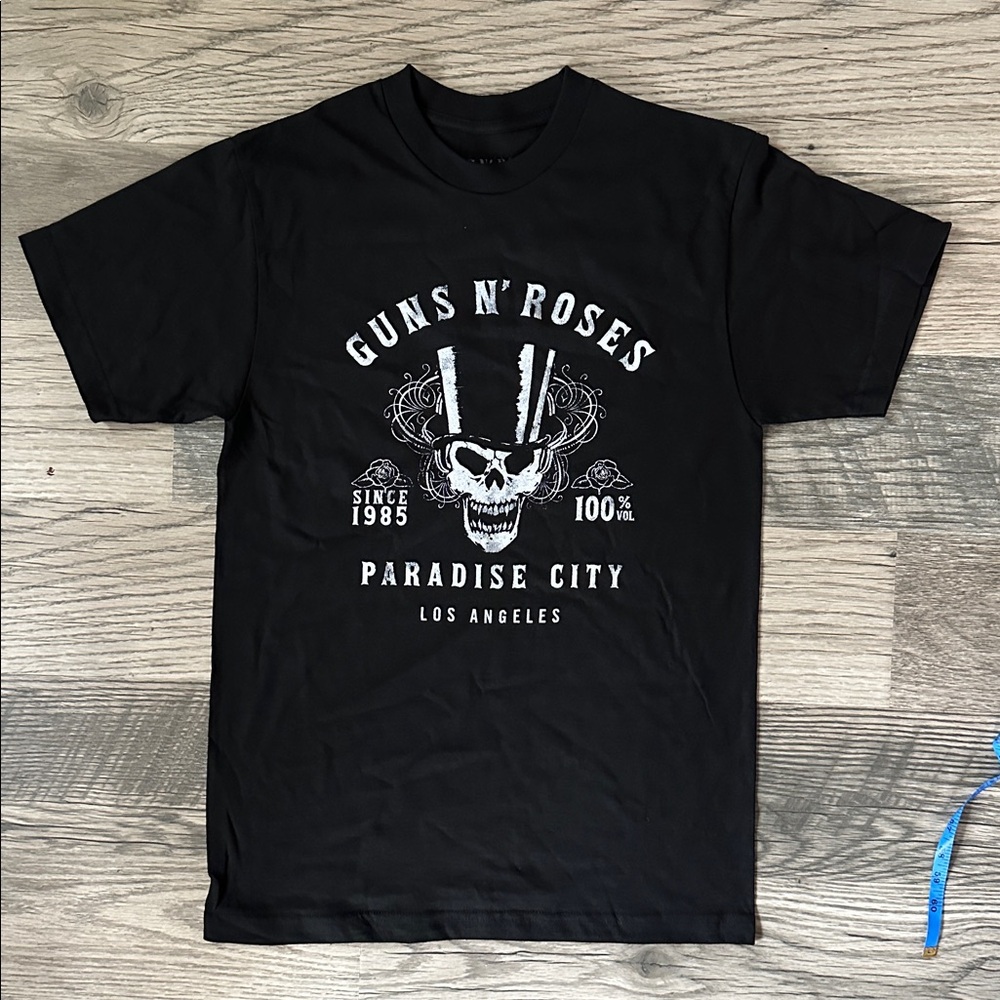 Guns N' Roses Paradise City LA Graphic T-Shirt black‎ size medium
